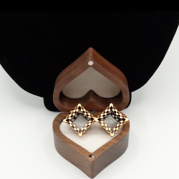 Renoir Vintage Clip on Shadow Box Earrings “Ebony Lace” - Picture 10 of 12